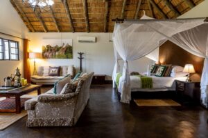 Sabi Sand Safari - SafariLife - Umkumbe Safari Lodge Superior Suite